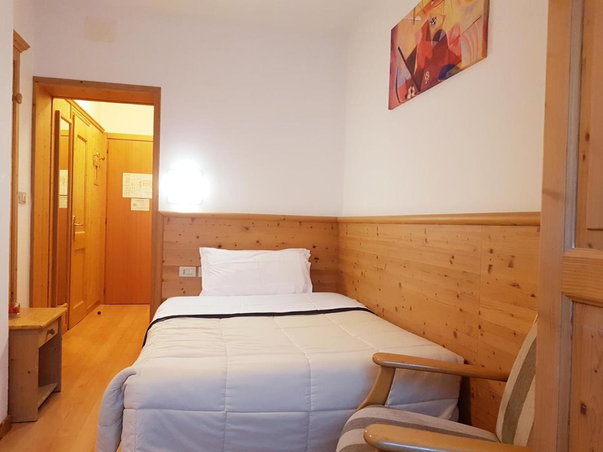 Hotel San Giusto Falcade Exterior photo